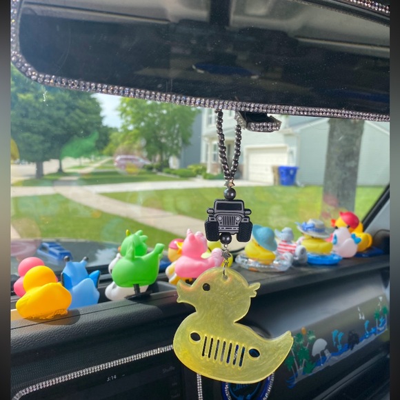 Handmade Resin Duck Jeep Rearview Mirror Charm- Keychain- Backpack - Purse Charm - Picture 4 of 9